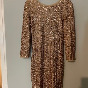 NWT Rose Gold Sequince Sz M